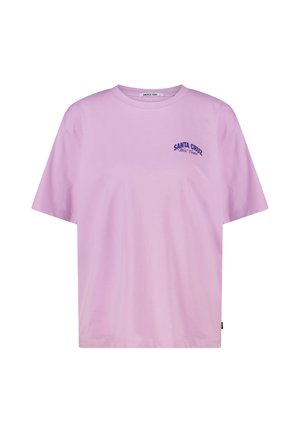 T-shirt violet clair à manches courtes avec col rond et petit texte bleu marine "Santa Cruz West Coast" sur le côté gauche de la poitrine.