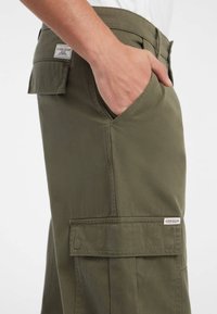 Guess Jeans MENS CARGO - Kapsáče - olivgrün