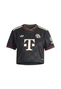 Maglietta da calcio nera corta con bordi rossi e verdi, logo bianco a forma di T al centro davanti, logo Adidas sul lato sinistro del petto e logo Allianz sulla manica destra.