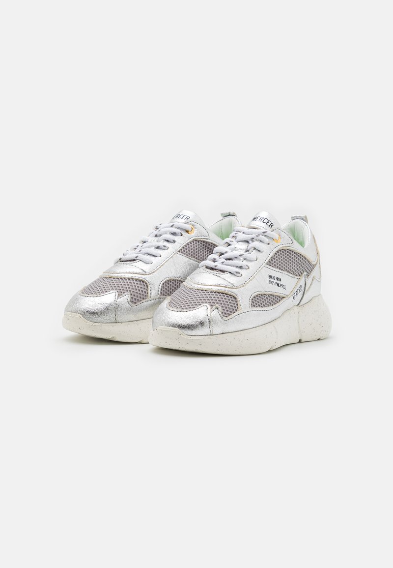 Damen Sneaker low | Mercer Amsterdam W3RD UNISEX Sneaker low silver/silberfarben - YG23793 Damen Sneaker low | Mercer Amsterdam W3RD UNISEX Sneaker low silver/silberfarben - YG23793