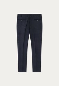 Pantaloni blu navy su misura con vestibilità slim, due tasche posteriori con bottone e una trama di tessuto liscia. Nessun motivo o accento visibile.