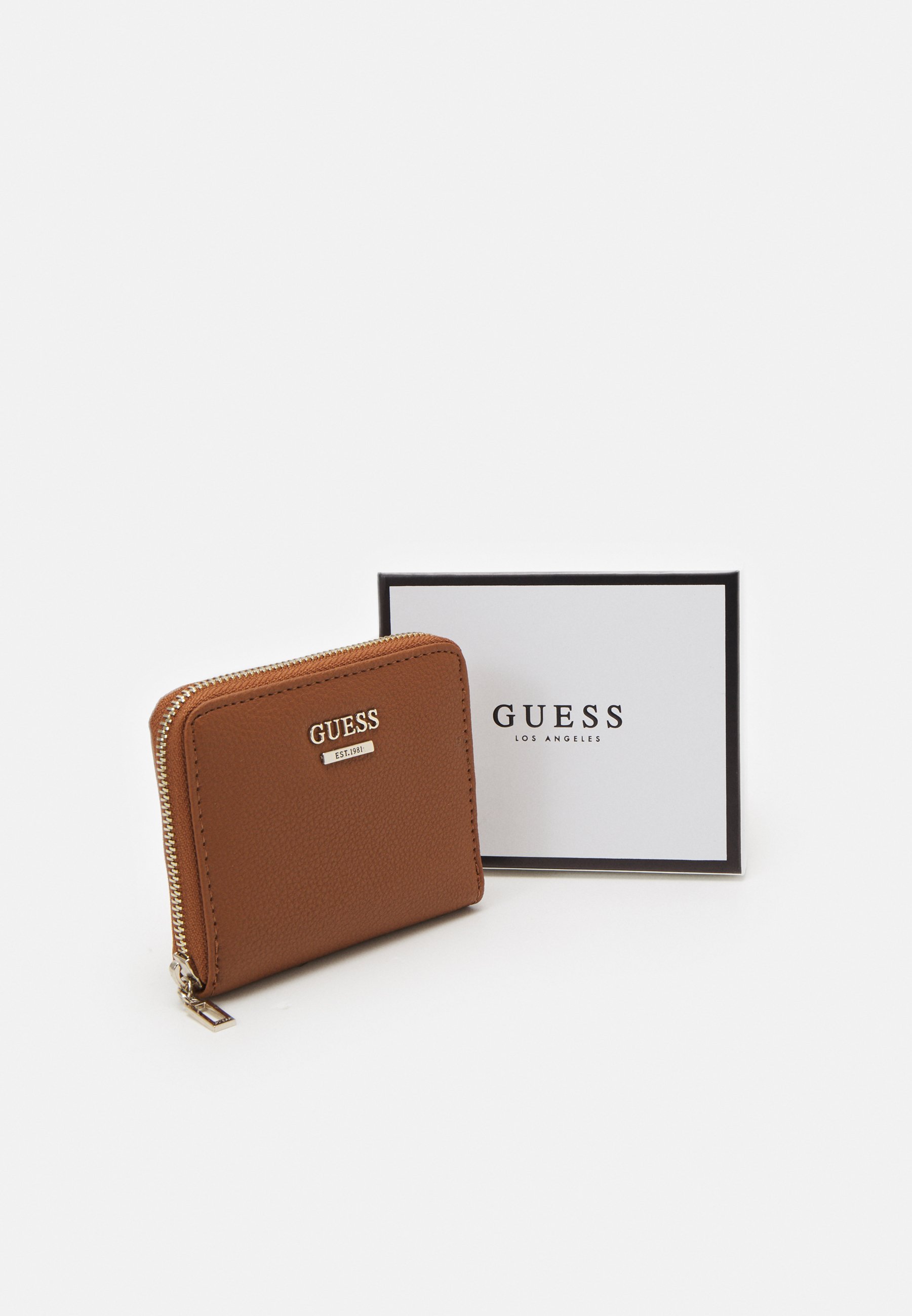cheap guess wallets