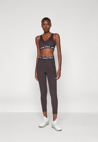 Nike Performance 365 - Leggings - velvet brown