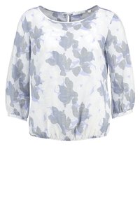 Blouse blanche avec motif floral bleu, encolure ronde, manches trois-quarts, ourlet froncé, tissu léger au toucher doux.