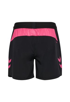 Pantalones cortos deportivos negros con un panel de malla rosa en la parte trasera, con acentos en forma de cheurón rosa en los costados y una cintura elástica.