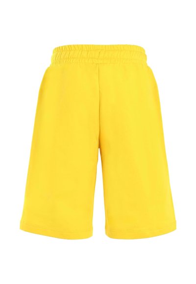 Pantaloni corti gialli brillanti con vita elastica e gambe fino al ginocchio, design semplice e orli cuciti.