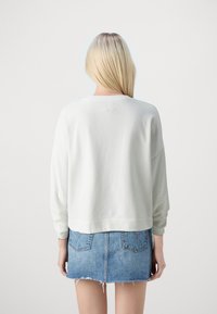 GAP FASHION LOGO - Ikdienas džemperis - off white