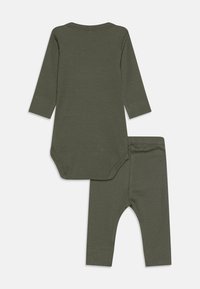 Name it NBMNOE SLIM SET - Body - beetle