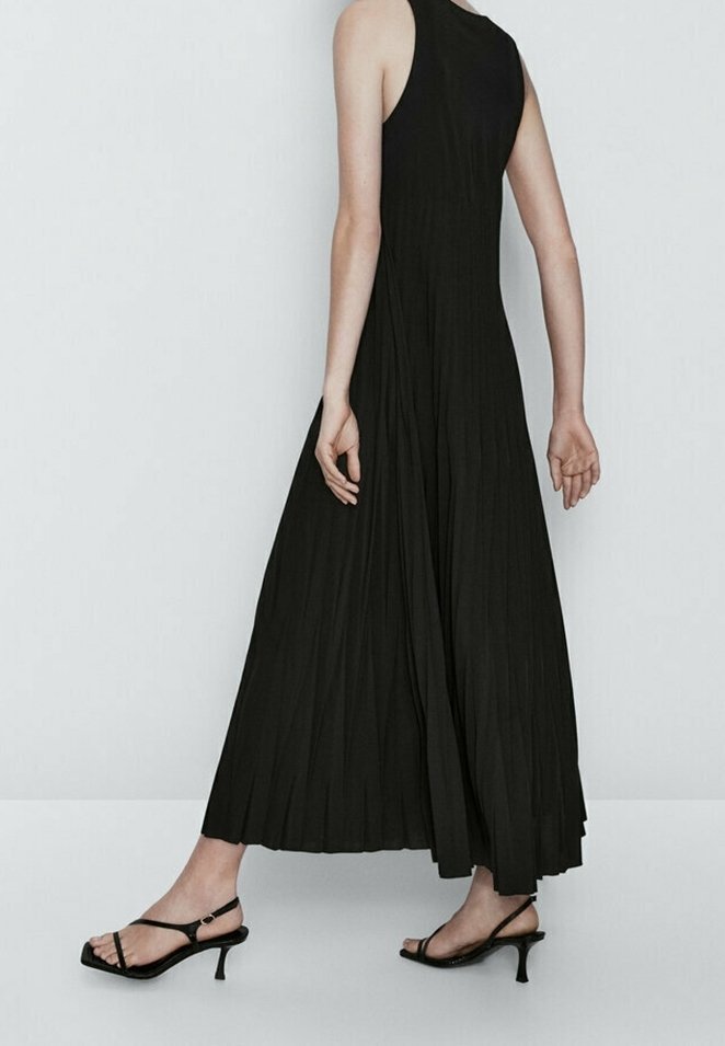 massimo dutti black pleated dress Maxi - - (Pre-owned) Womens Best Sellers - July 2 Khloe Kardashian shows off Color:Tropical Teal