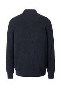 Granatowy sweter robiony na drutach z długimi rękawami, ściągaczowymi mankietami, dołem i kołnierzem, przedstawiony z tyłu na jednolitym tle.