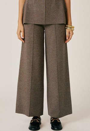 Alma en Pena, Pantalones - taupe