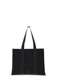 Sort tote taske lavet af slidstærkt stof, med to lange håndtag, flad form og et struktureret logo-patch foran.