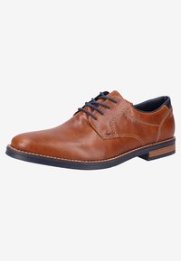 Scarpa da abito in pelle marrone con punta arrotondata, lacci scuri e accenti blu a contrasto. Presenta una suola cucita e un dettaglio con tacco in legno chiaro.