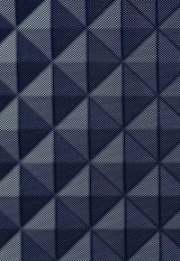 Tejido texturizado en azul marino que presenta un patrón geométrico de diamantes con superficies en relieve, creando profundidad e interés visual.