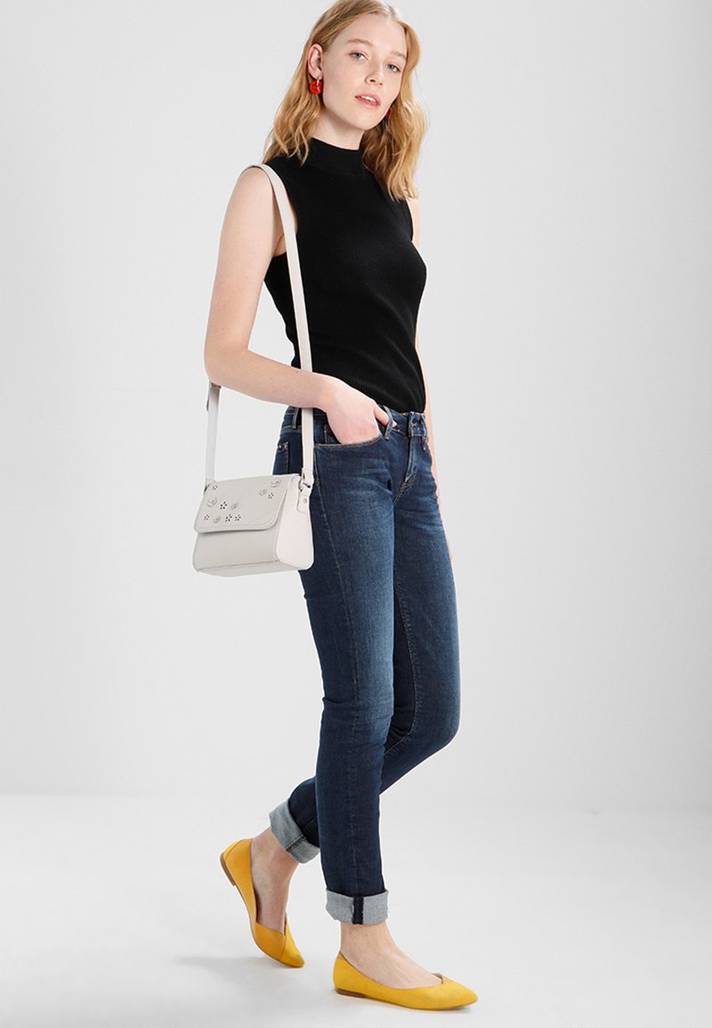 tommy hilfiger milan jeans