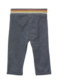 Graue gerippte Hose mit umgekrempelten Bündchen und mehrfarbigem gestreiftem elastischen Bund. Weiches Material, gerades Bein-Design, keine Taschen.