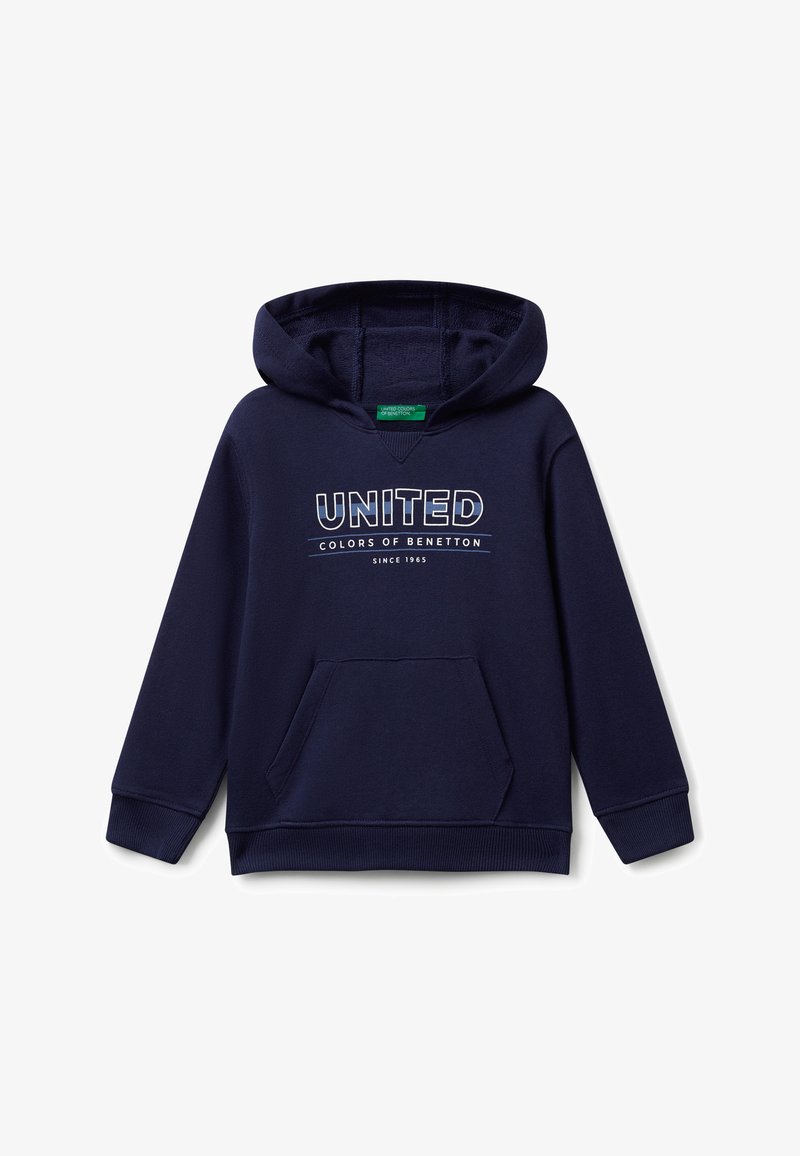 Marineblaues Hoodie aus weichem Baumwollgemisch, mit einer vorderen Kängurutasche, gerippten Bündchen und einem "UNITED COLORS OF BENETTON" Grafik auf der Brust.