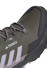 Adidas Terrex TERREX AX4 GORE-TEX®  - Hikingschuh - olive strata/silver dawn/preloved fig