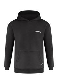 Sweat-shirt noir à capuche en tissu doux, avec une poche frontale, des poignets côtelés et un petit logo blanc sur la poitrine.