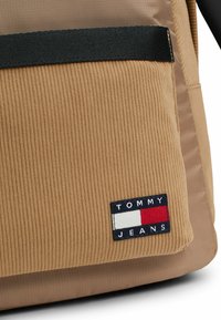 Tommy Jeans Mochila - tawny sand
