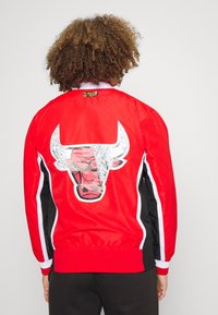 Mitchell & Ness Trainingsjacke - red
