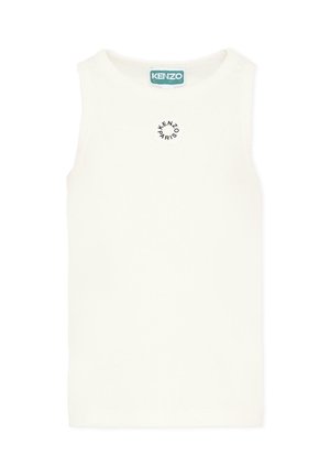 Biała dziecięca koszulka bez rękawów z okrągłym logo "Kenzo Paris" na piersi i zieloną metką Kenzo Kids wewnątrz kołnierzyka.