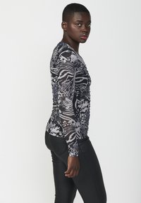 Koroshi Blouse - multicolor