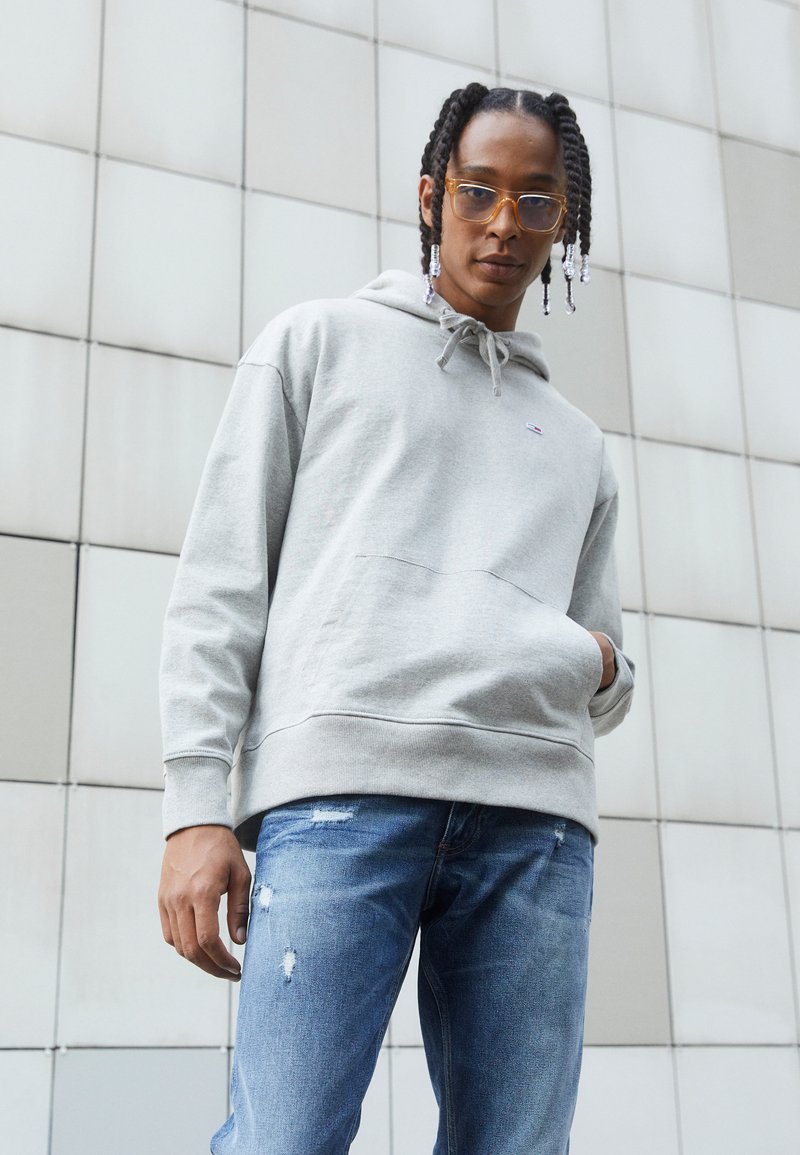 Tommy Jeans BASKETBALL HOODIE - Bluză de molton - silver grey