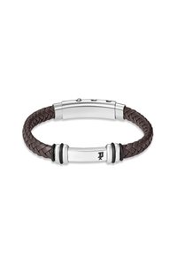 Bracciale in pelle intrecciata marrone con un fermaglio metallico argentato, caratterizzato da accenti neri e un logo inciso sulla sezione centrale metallica.