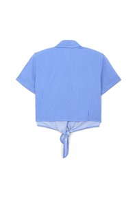 Camicia a maniche corte a righe blu e bianche con colletto e retro annodato, caratterizzata da un design corto e una texture di tessuto liscia.