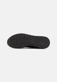 Puma ST RUNNER V4 UNISEX - Trainers - black/white