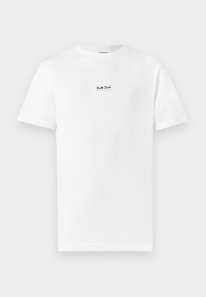 Bijela pamučna majica s okruglim izrezom i kratkim rukavima. Na sredini prsa nalazi se mali crni logo "Boss Club".