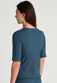 Calida FAVOURITES BOTANIC KURZARM - Nachtwäsche Shirt - deep dive petrol
