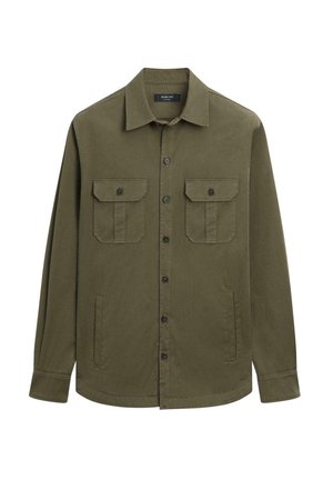 Olivgrünes, langärmliges Hemd zum Knöpfen mit zwei aufgesetzten Brusttaschen mit Knöpfen und seitlichen Leistentaschen, ausgestattet mit einem klassischen Kragen.