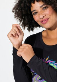 Angel of Style DRAGON PATTERN - Langarmshirt - black