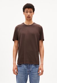 ARMEDANGELS JAAMES - Basic T-shirt - earth