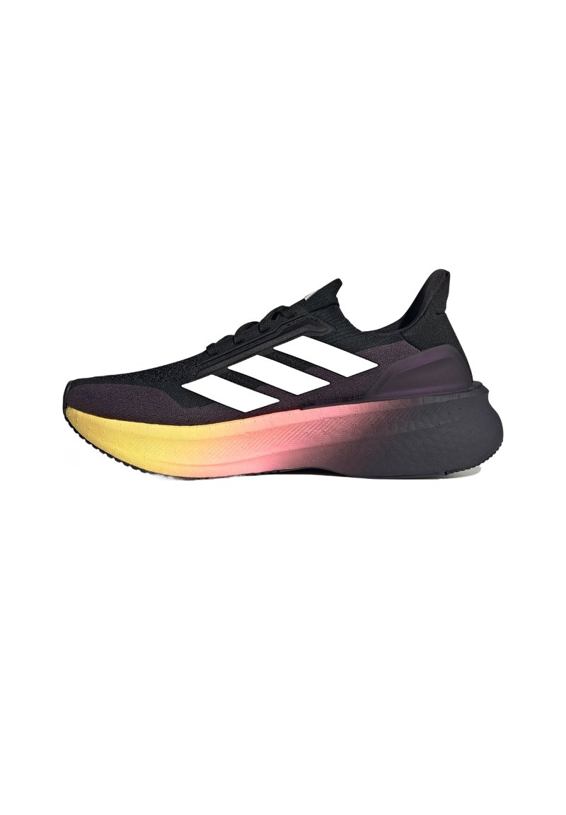 adidas Performance ULTRABOOST 5X - Chaussures de running sur route - core black metalic   spark