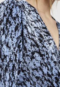 PULL&BEAR Vardagsklänning - blue