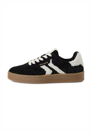Trainers - black fur
