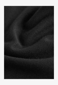 Non selezionato, black