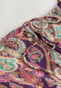 Next REGULAR FIT - SHIRRED WAIST  - Pajac - pink/purple paisly print
