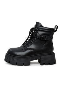 Kotníkové boty na platformě - black