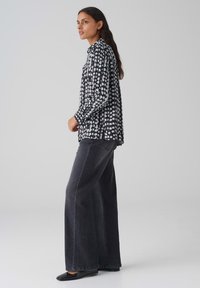 OPUS FOSMO - Camicia - black