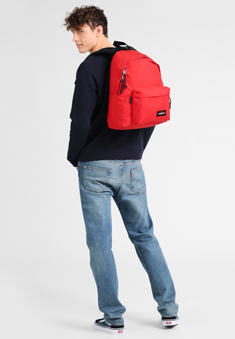 eastpak risky red