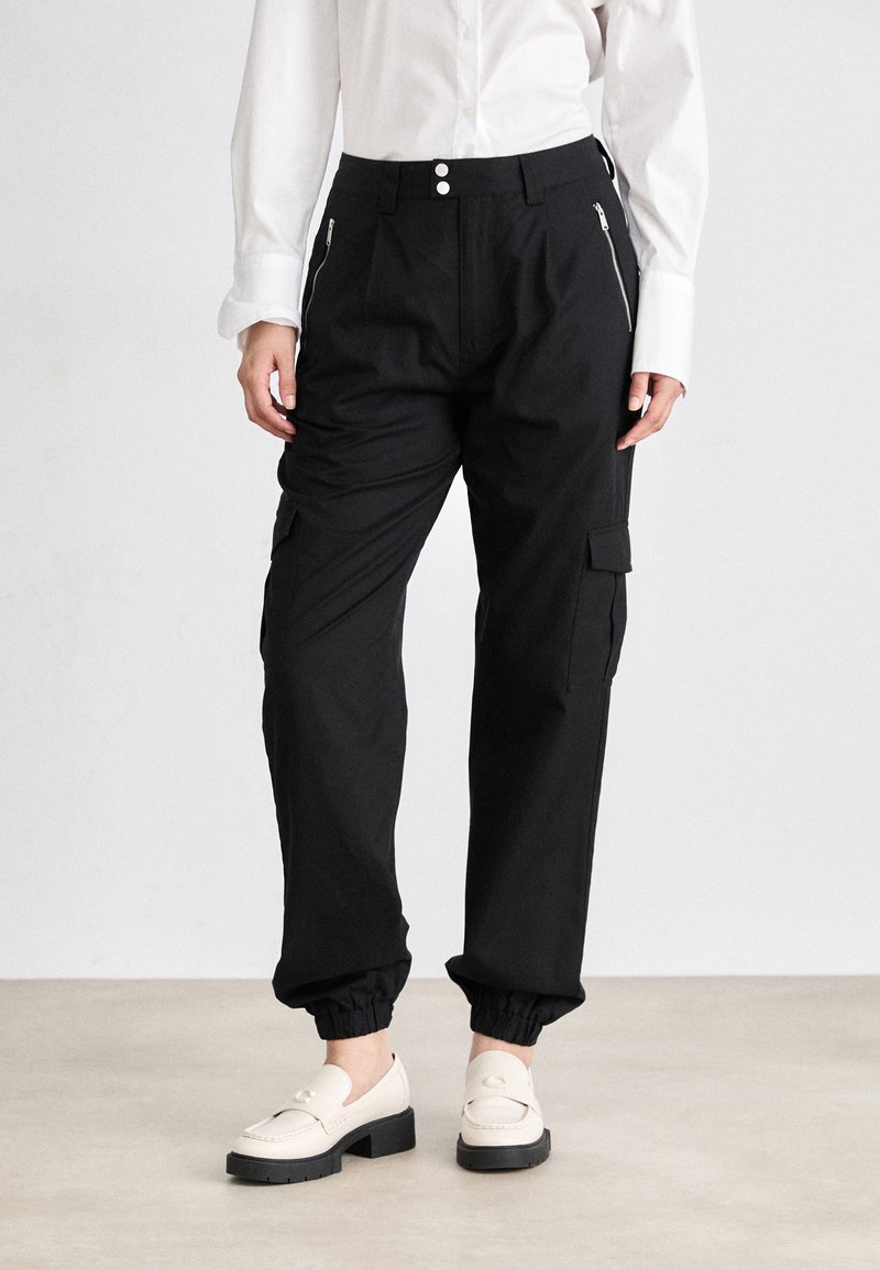 Tommy Jeans MR PANT - Oldalzsebes nadrágok - black