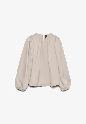 Lichtbeige blouse met lange pofmouwen, ronde halslijn en geplooid voorpand, met een keyhole sluiting aan de achterkant. Gladde stoftextuur.