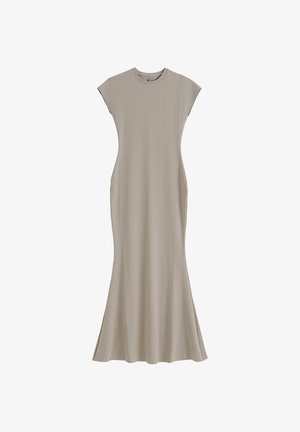 Beżowa sukienka maxi bez rękawów z dopasowaną talią i rozkloszowanym dołem, z okrągłym dekoltem i gładką teksturą materiału.