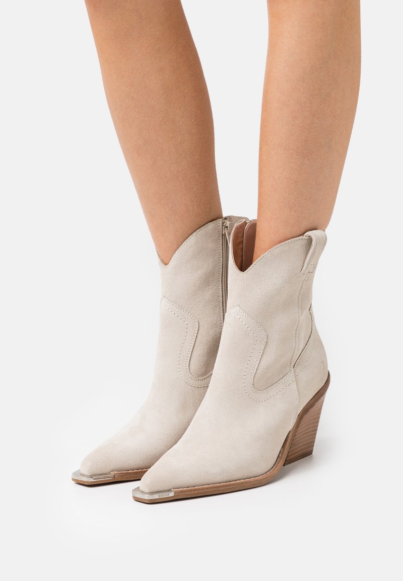 Bronx NEW KOLE - Botins de salto alto - sand