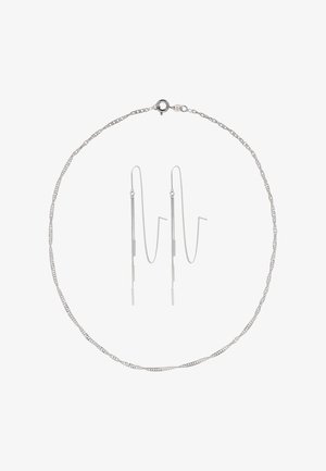 Ezüst nyaklánc texturált láncszemekkel és homárkapoccsal. Két hozzáillő fülbevaló hosszúkás lineáris rúd mintával és finom láncokkal.