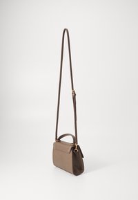 JOOP! Jeans SOLIDO CADY - Borsa a mano - dark brown